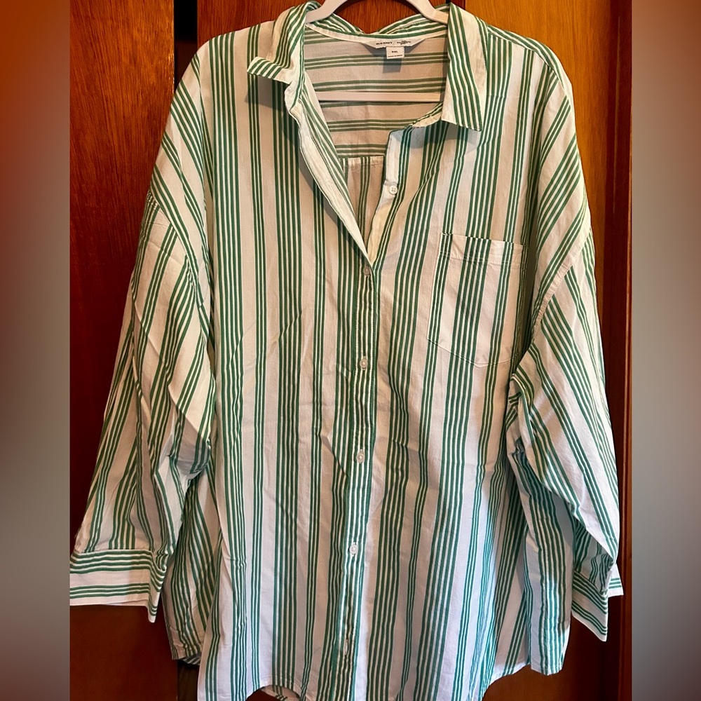 Old Navy Green Striped Women's Button Down Shirt